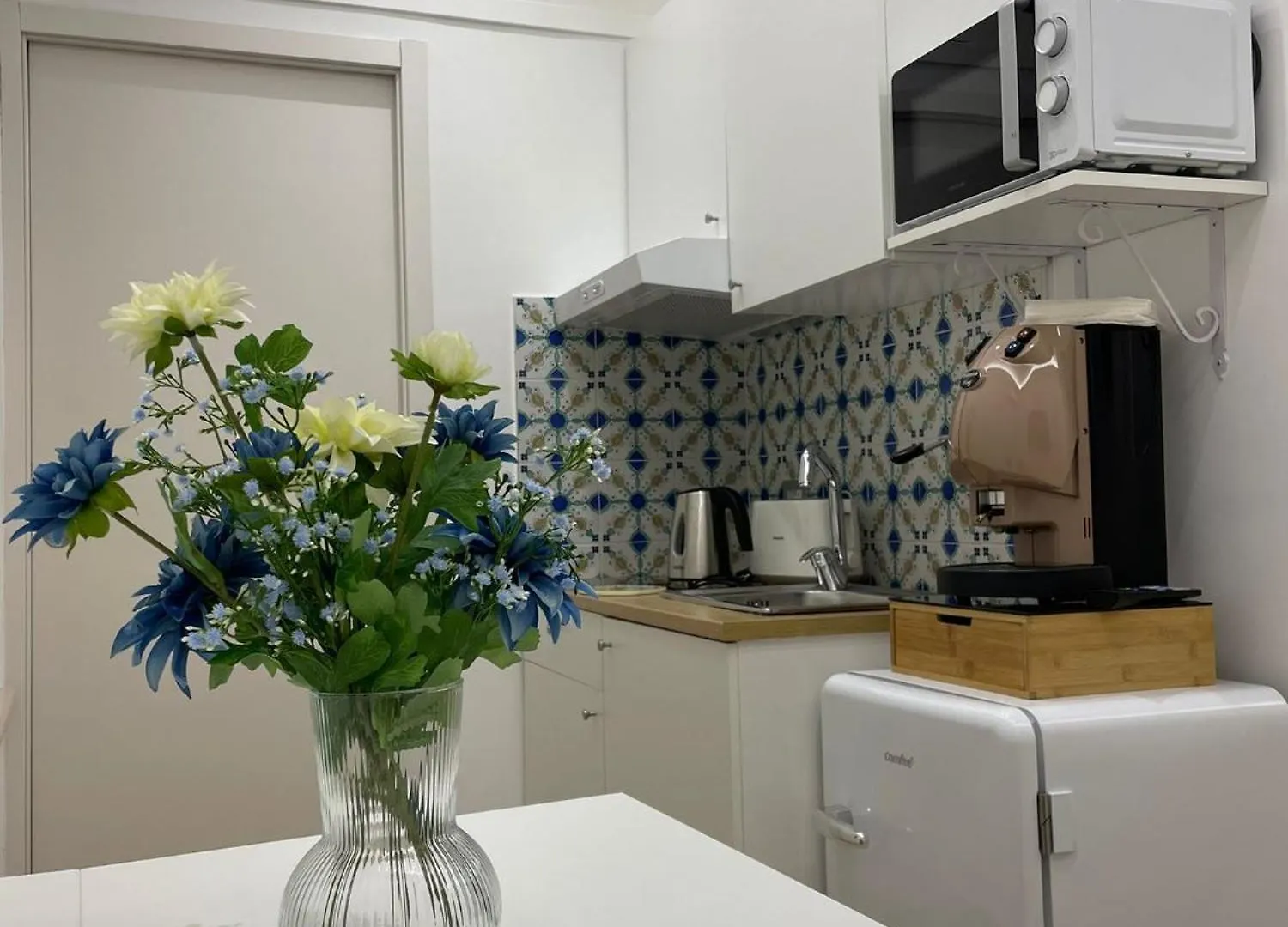 Civico 14 Chiaia Apartment Naples 0*,  Italy