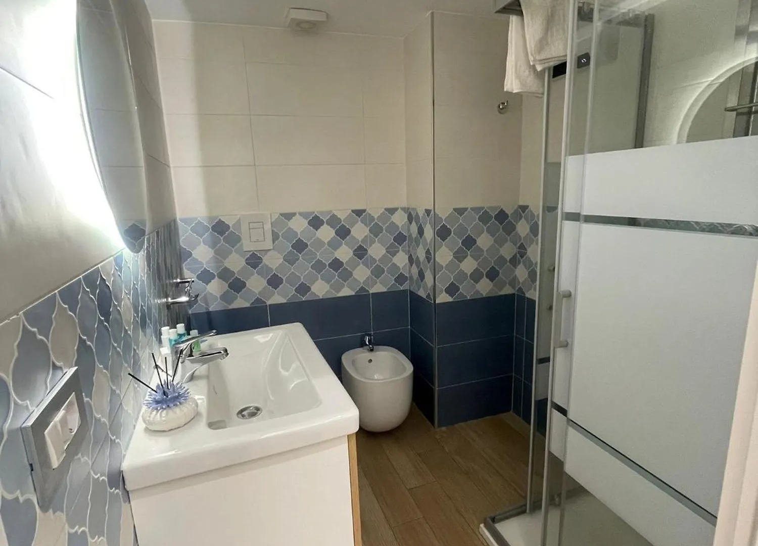 Civico 14 Chiaia Apartment Naples Italy