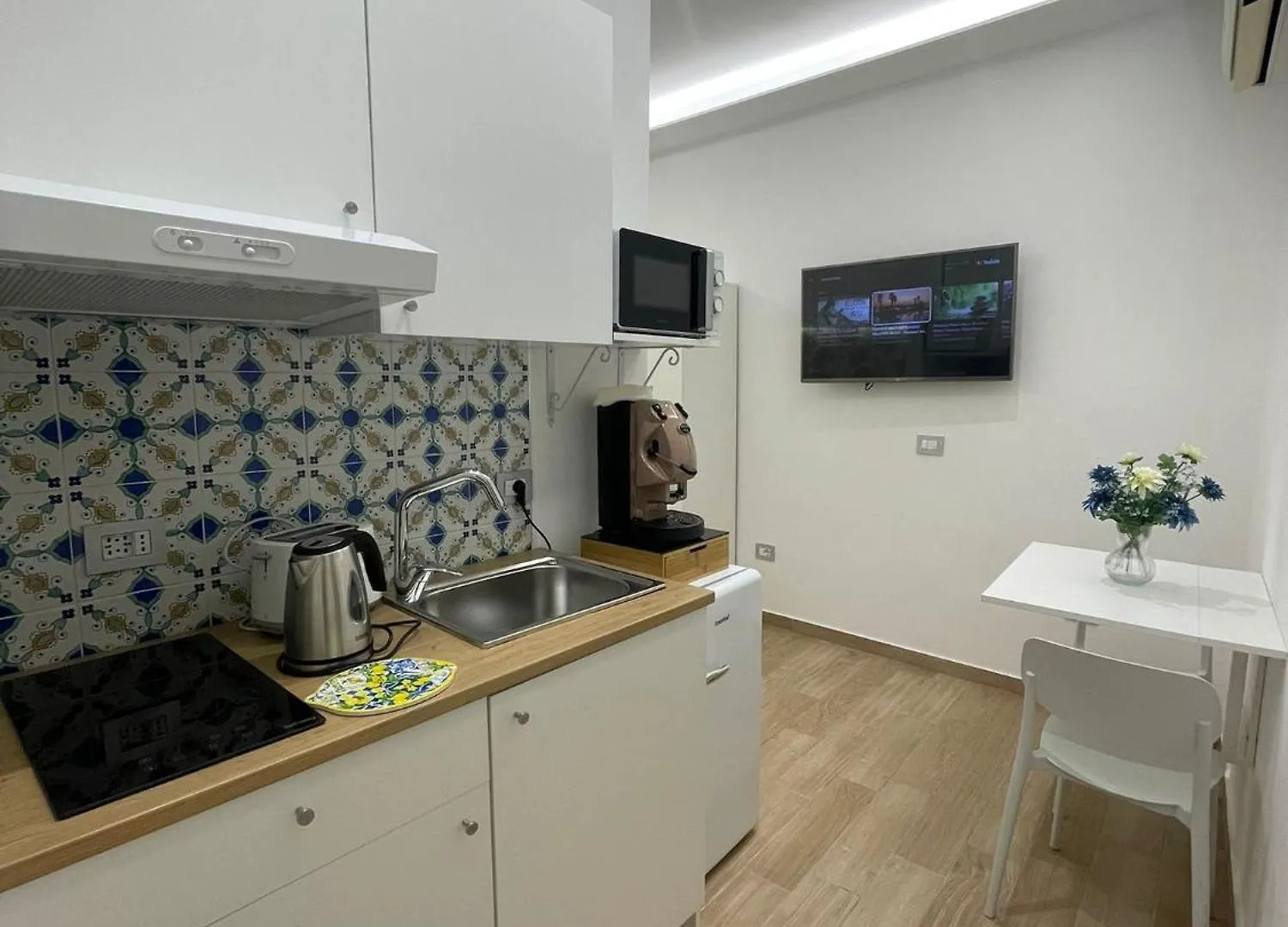 Civico 14 Chiaia Apartment Naples